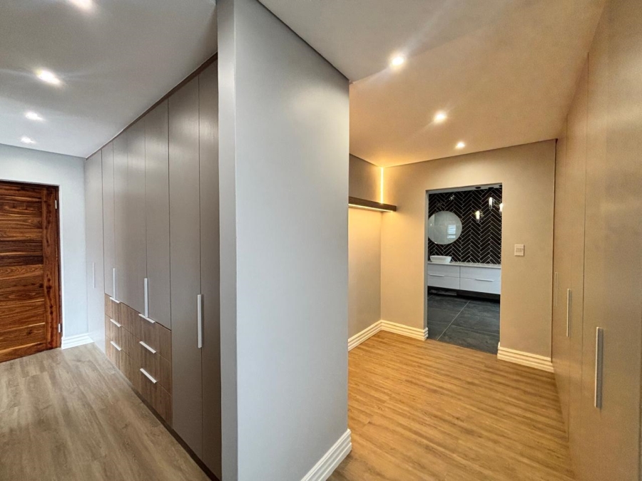 4 Bedroom Property for Sale in Grimbeeck Park North West